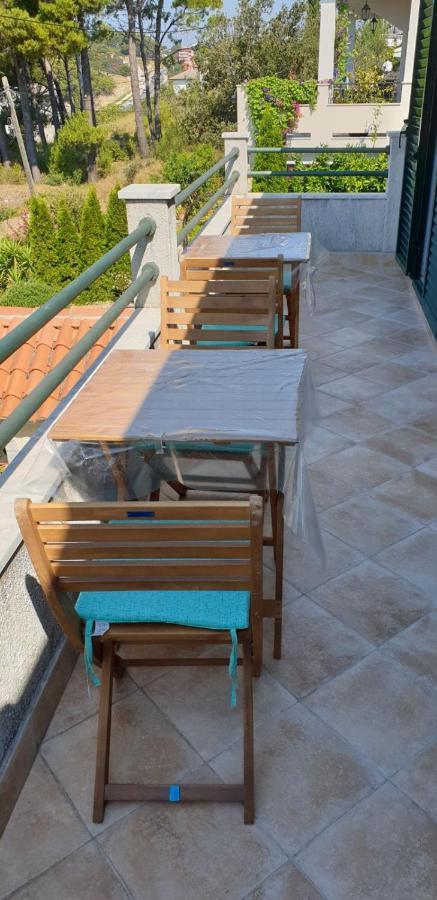Apartment Roglic Rab Town Extérieur photo